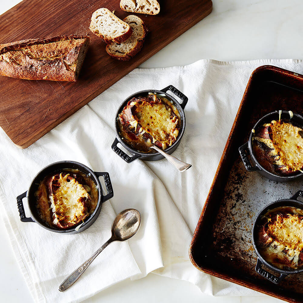 Matte Black Cast Iron Mini Round Cocotte H5298