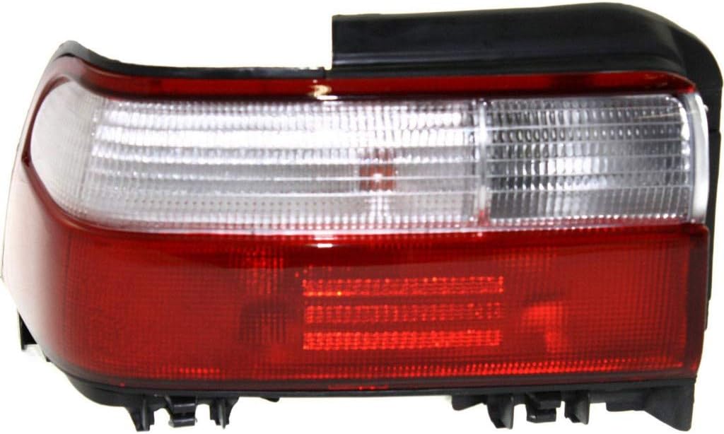 Driver Side Tail Light for Toyota Corolla 1996 1997 I80318