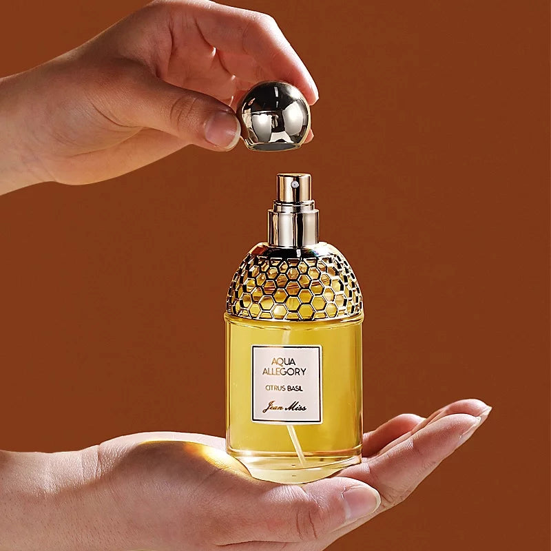 Eau De Parfum with Fresh Flower Fragrance O214