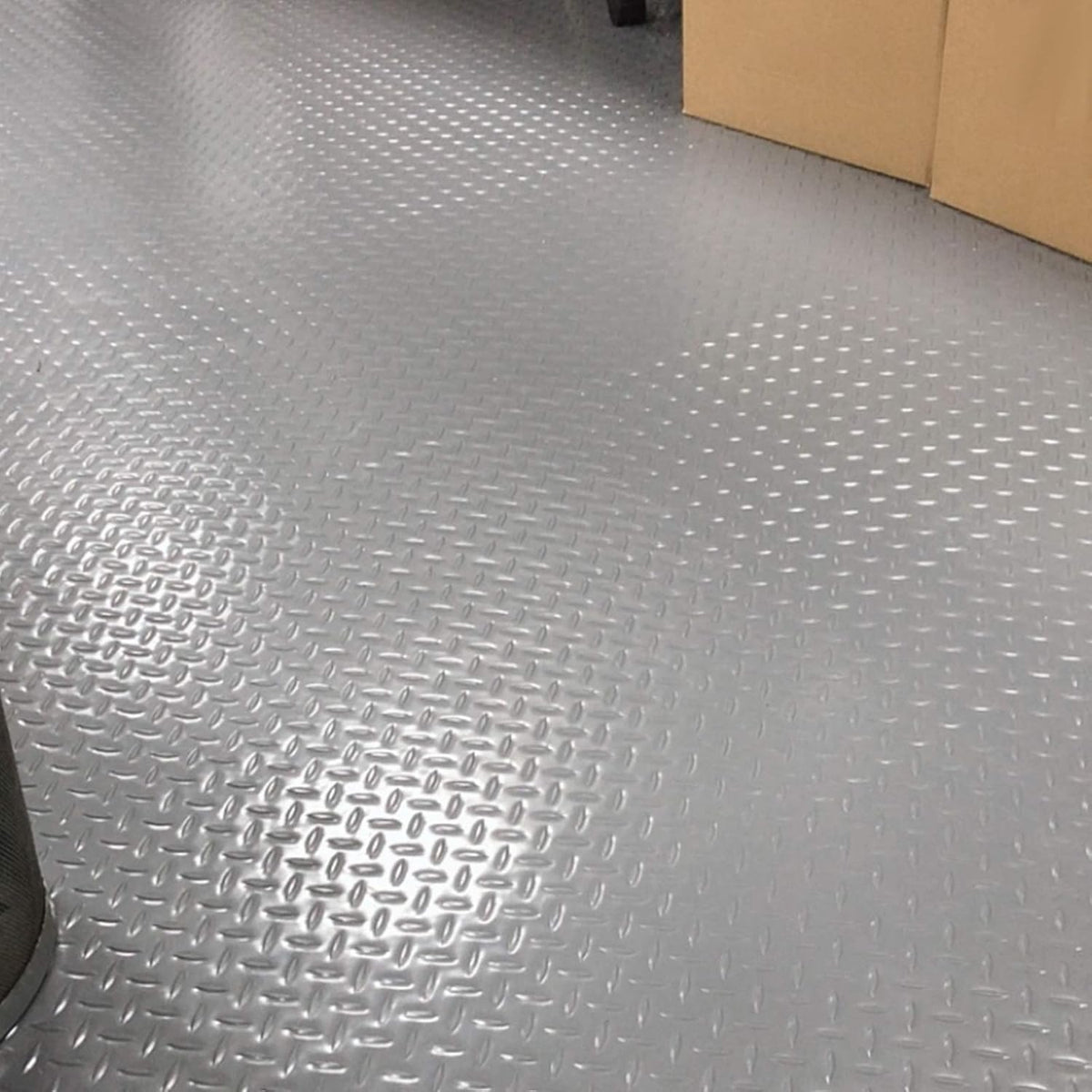 Vinyl Garage Floor Mat 4.9x13ft Anti-Slide Diamond Texture Silver PVC Garage Flooring Roll C278674