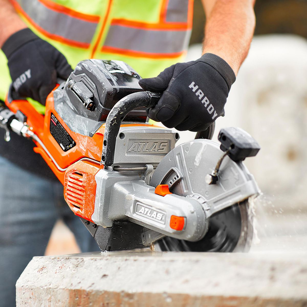 80V Brushless Cordless 9 in. Concrete Cut-Off Saw Kit with 4 Ah Battery and Charger W439