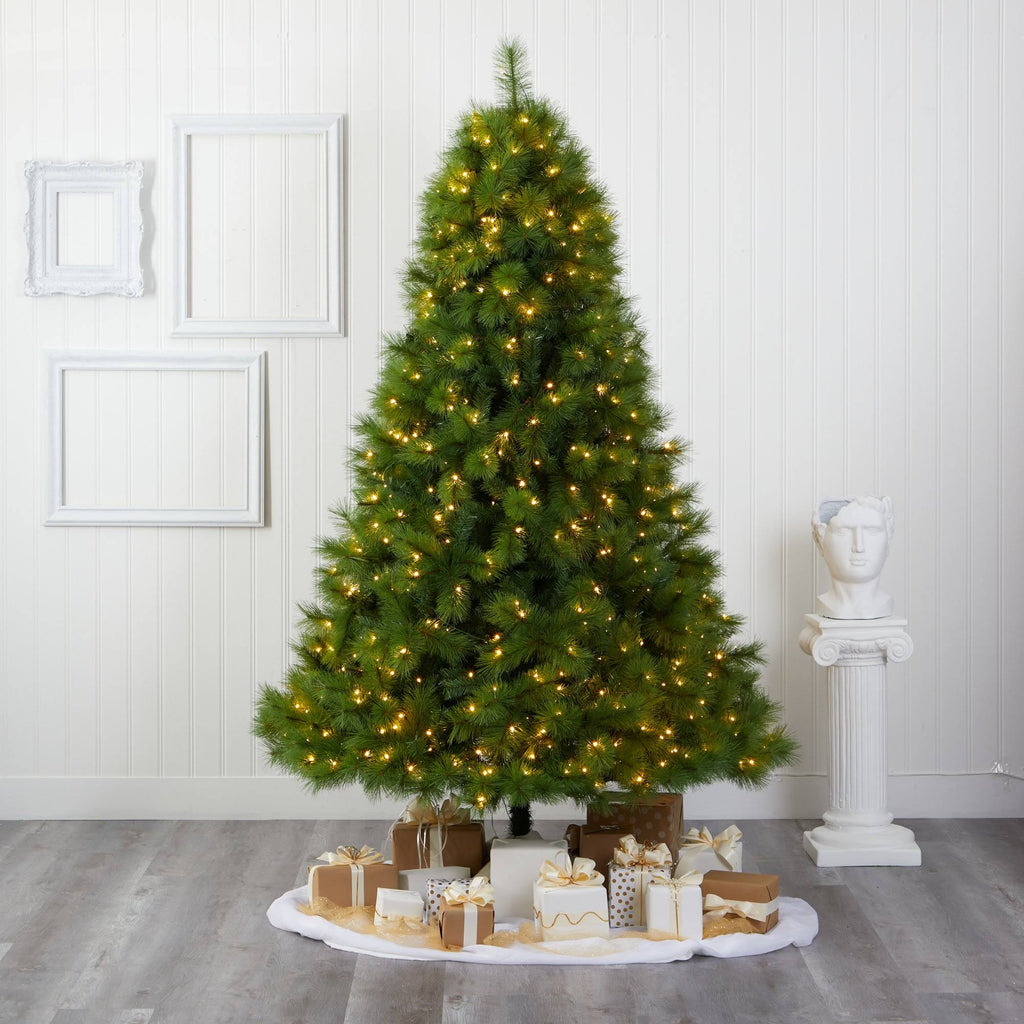 Green Artificial Christmas Tree with 600 Clear LED Lights N28544