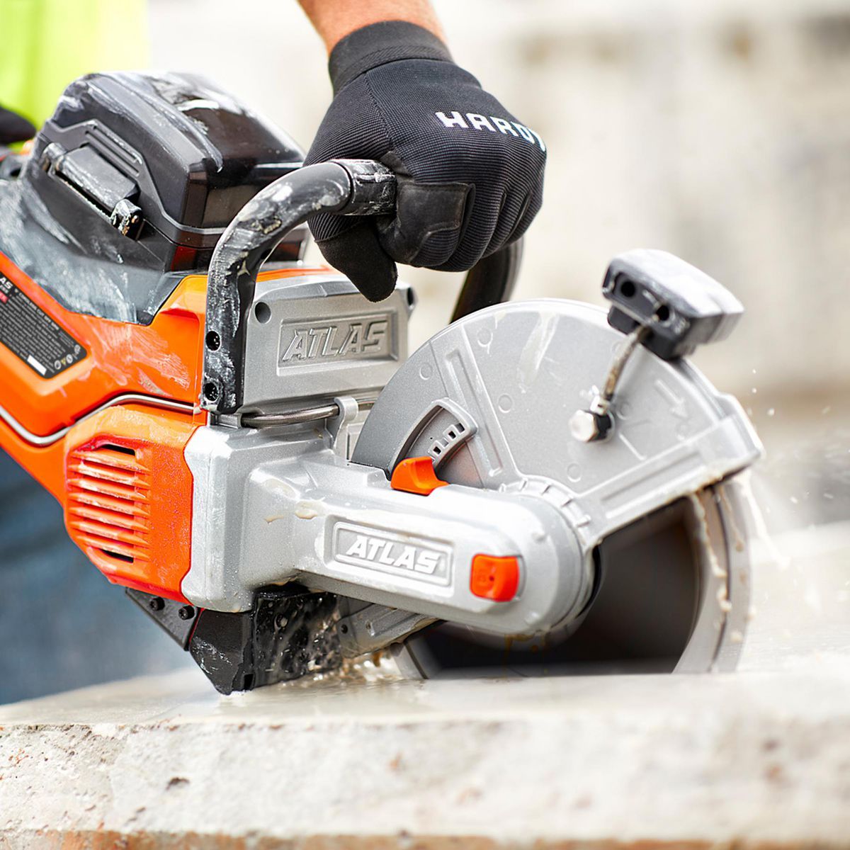 80V Brushless Cordless 9 in. Concrete Cut-Off Saw Kit with 4 Ah Battery and Charger W439