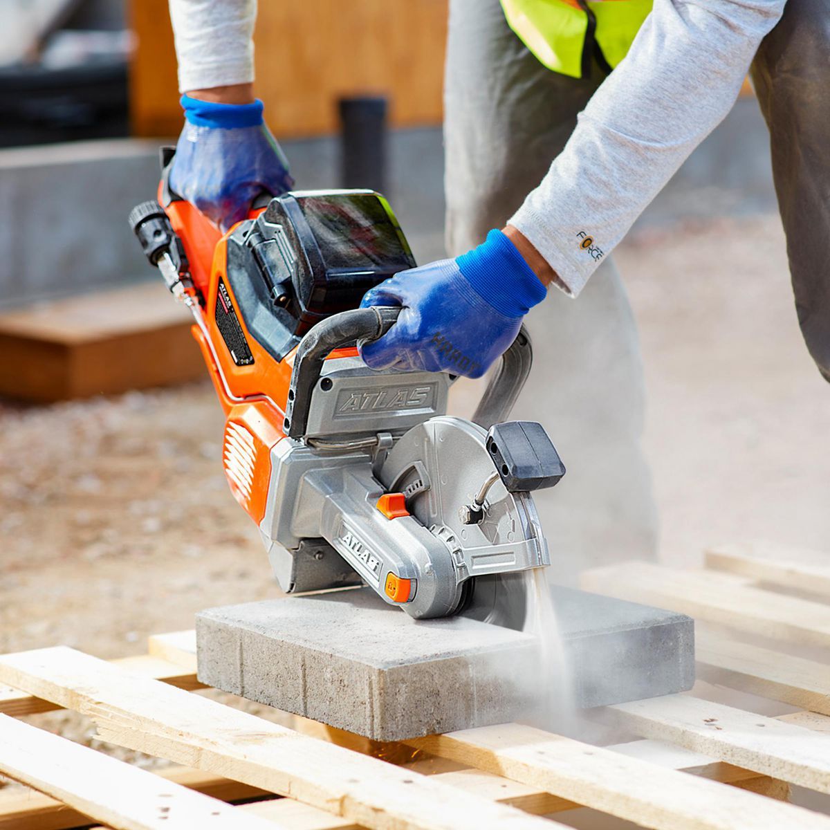 80V Brushless Cordless 9 in. Concrete Cut-Off Saw Kit with 4 Ah Battery and Charger W439