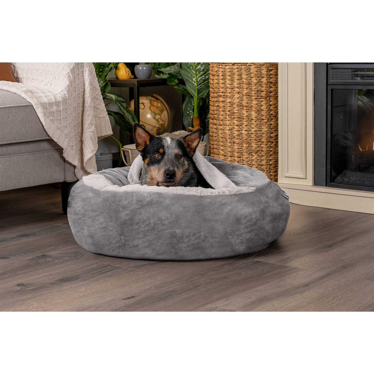 Faux Fur Hooded Donut Bed K386