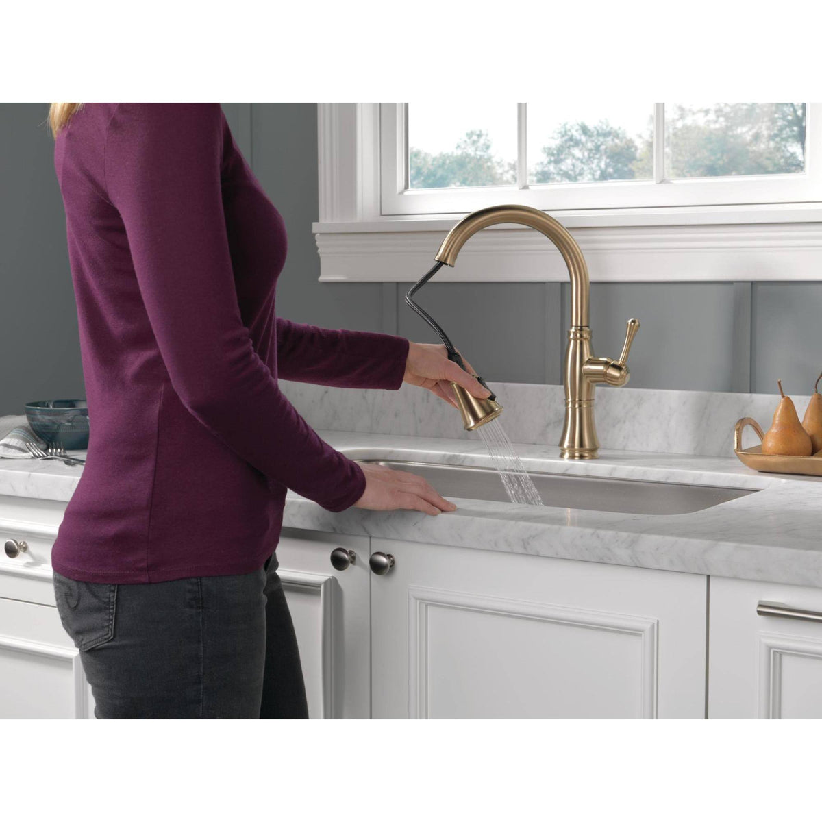 Chrome Single Handle Pull Down Kitchen Faucet O8707