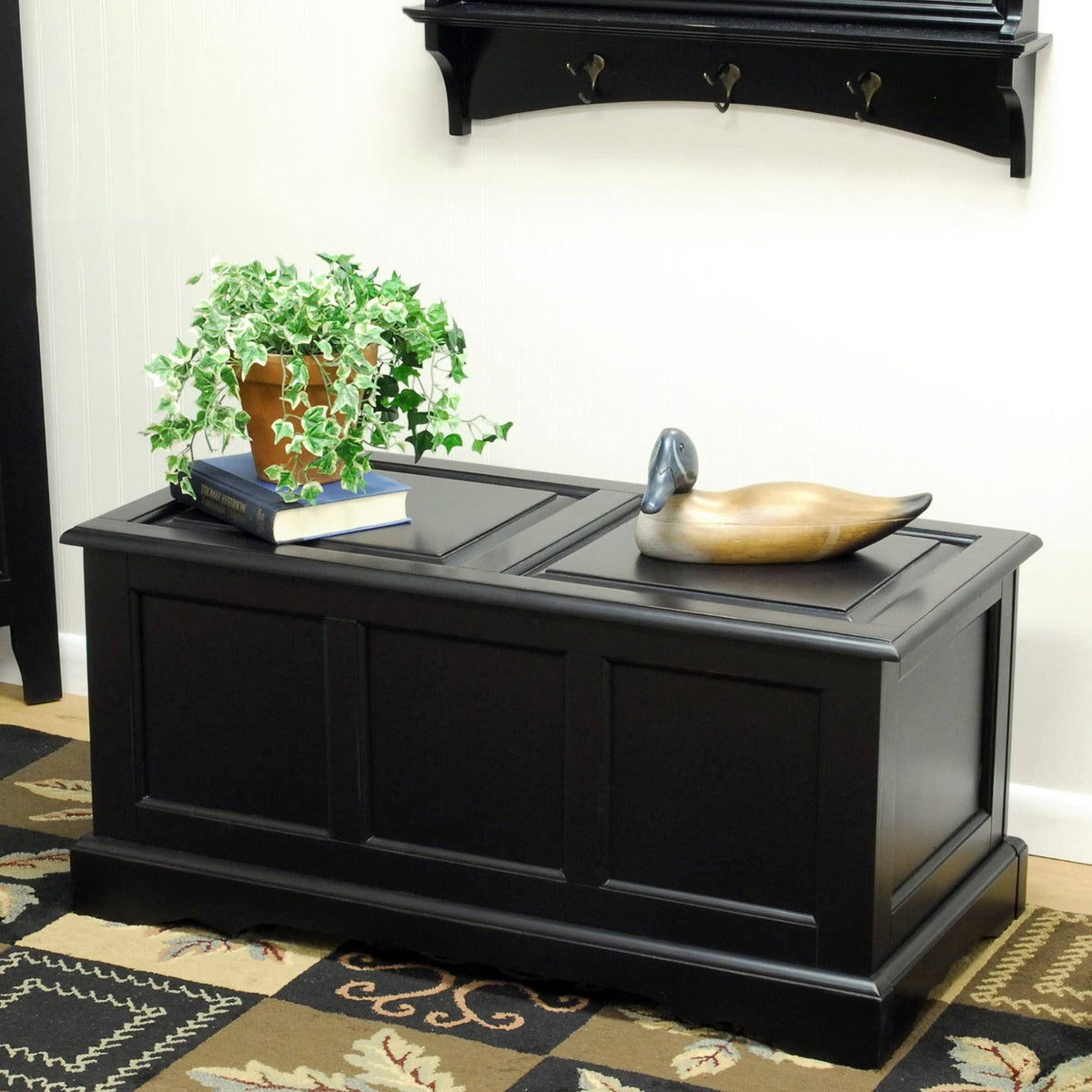 Antique Black Blanket Chest Y711608