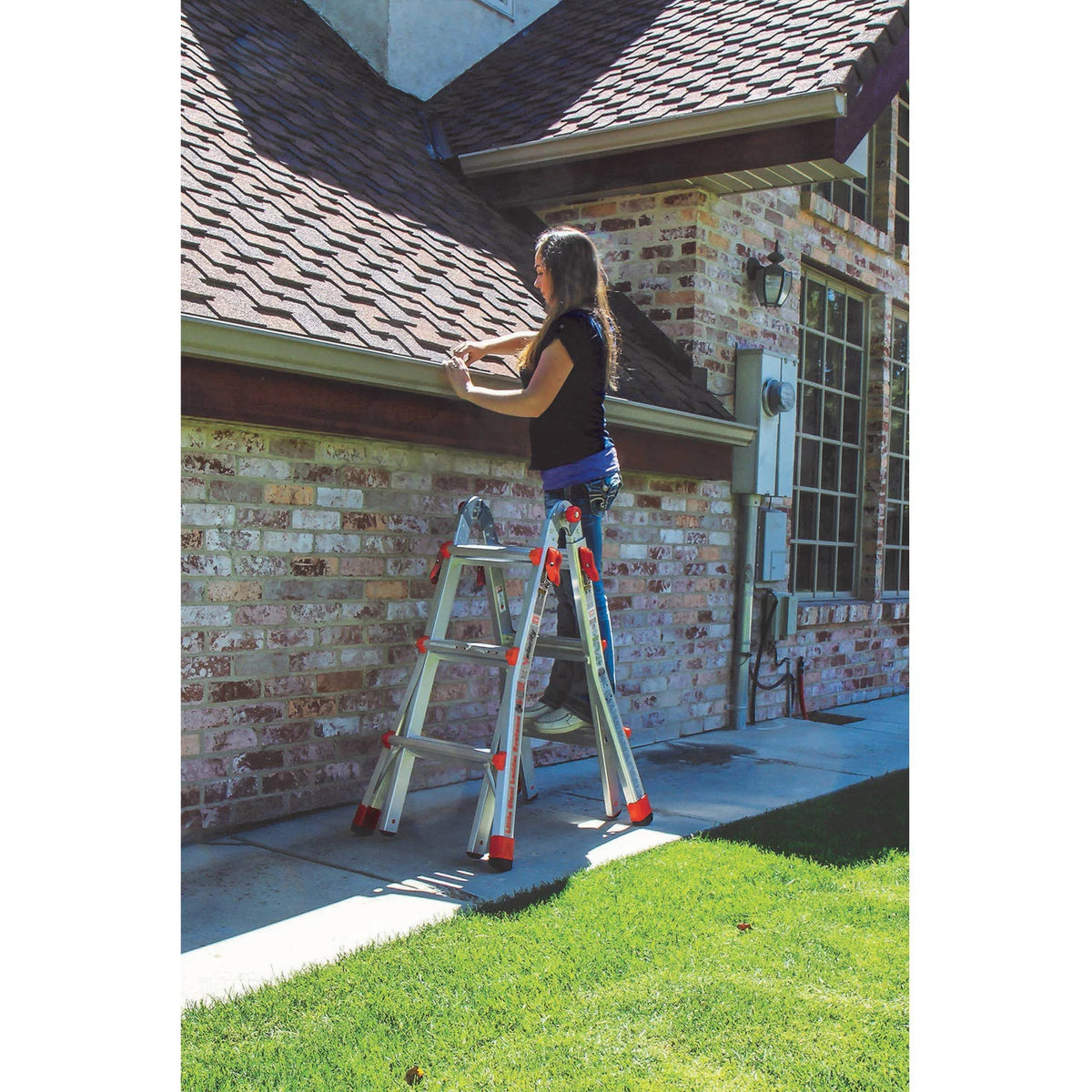 Aluminum Articulating Ladder Z401974
