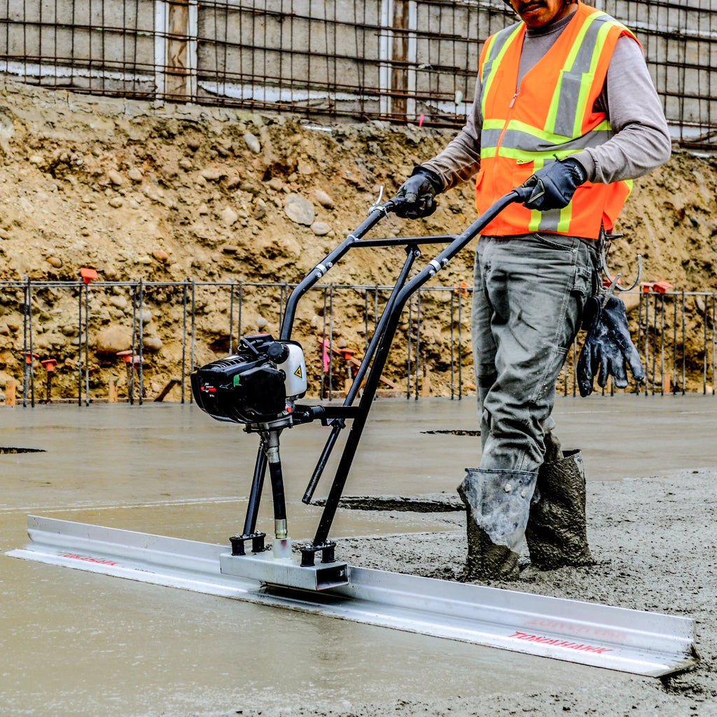 37.7cc Gas Concrete Power Screed U181
