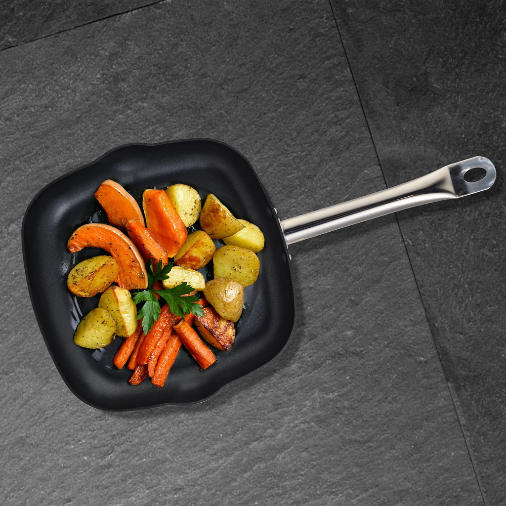 11" Black Cast Aluminum Non Stick Griddle Pan U841